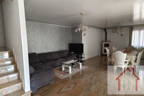 Villa i Arcade, Treviso, Arcade - € 400.000 | Ref: DV55 - foto 16