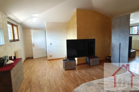 Villa i Arcade, Treviso, Arcade - € 400.000 | Ref: DV55 - foto 34