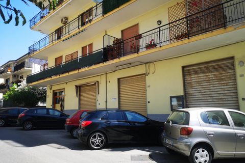 Erhvervsejendom i Eboli, Salerno, Eboli - € 38.000 | Ref: 486 - foto 2