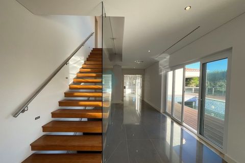 Villa i Belas, Lisbon, Belas - € 1.450.000 | Ref: 2659-V4UM - foto 3