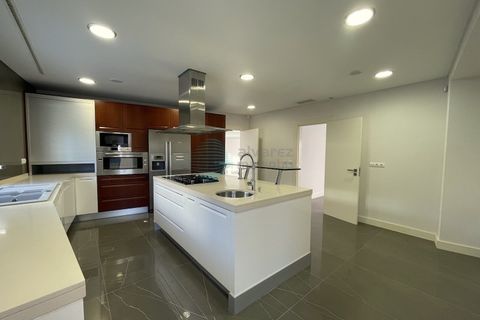 Villa i Belas, Lisbon, Belas - € 1.450.000 | Ref: 2659-V4UM - foto 6