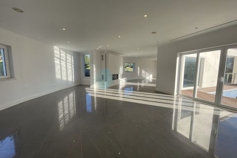 Villa i Belas, Lisbon, Belas - € 1.450.000 | Ref: 2659-V4UM - foto 8