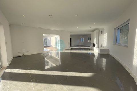 Villa i Belas, Lisbon, Belas - € 1.450.000 | Ref: 2659-V4UM - foto 13