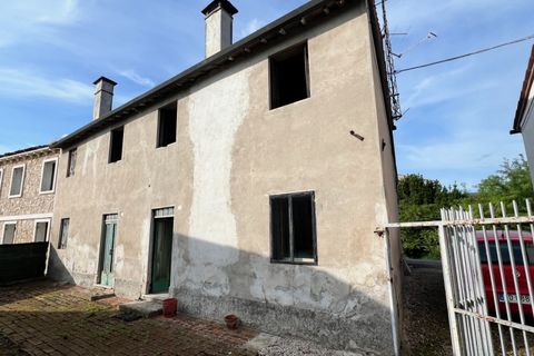 Landejendom i Lonigo, Vicenza, Lonigo - € 75.000 | Ref: 1027 - foto 2