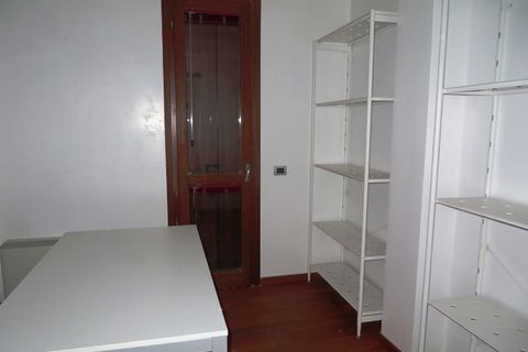 Erhvervsejendom i Parma, Parma, Parma - € 129.999 | Ref: TREV11 - foto 10