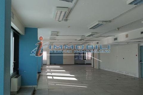 Erhvervsejendom i Segrate, Milan, Segrate - € 30.000 | Ref: UL3165 - foto 2