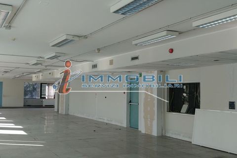 Erhvervsejendom i Segrate, Milan, Segrate - € 30.000 | Ref: UL3165 - foto 3
