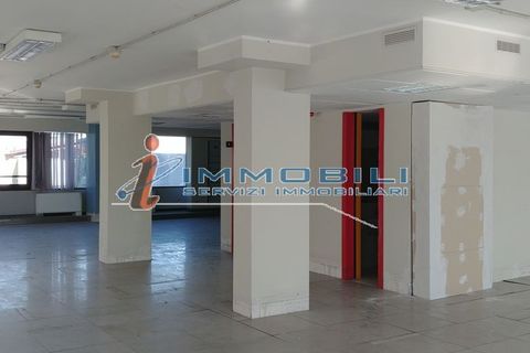 Erhvervsejendom i Segrate, Milan, Segrate - € 30.000 | Ref: UL3165 - foto 12