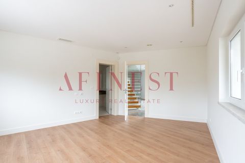 Villa a Belas, Lisbon, Belas - € 1.450.000 | Ref: C0505/23 - foto 44