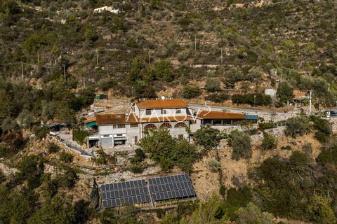 Villa a Apricale, Imperia, Apricale - € 750.000 | Ref: 5419 - foto 2