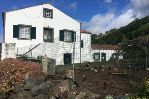 Byhus i Horta, Faial, Horta - € 320.000 | Ref: 801 - foto 2