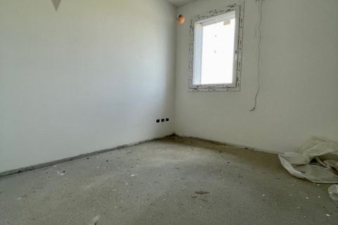 Villa a Legnaro, Padua, Legnaro - € 320.000 | Ref: L-066 - foto 14