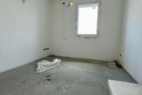 Villa a Legnaro, Padua, Legnaro - € 320.000 | Ref: L-066 - foto 16