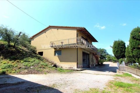 Farm hus i Chiusi, Siena, Chiusi - € 400.000 | Ref: CA577 - foto 1