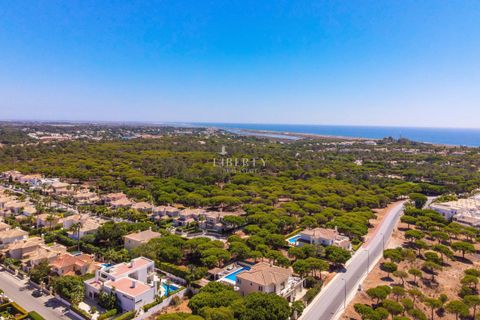 Helårsgrund i Almancil, Faro, Almancil - € 2.275.000 | Ref: LBRT174 - foto 1