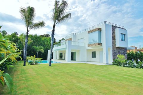 Villa a Estepona, Malaga, Estepona - € 3.350.000 | Ref: DPIe4128 - foto 3