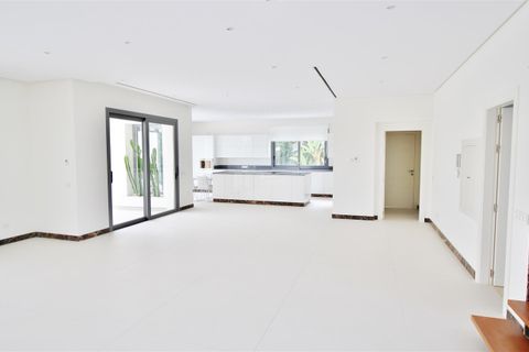 Villa a Estepona, Malaga, Estepona - € 3.350.000 | Ref: DPIe4128 - foto 4