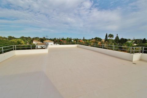 Villa a Estepona, Malaga, Estepona - € 3.350.000 | Ref: DPIe4128 - foto 6