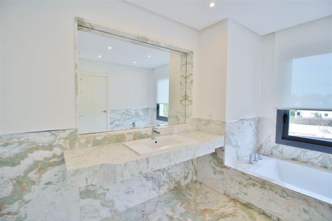 Villa a Estepona, Malaga, Estepona - € 3.350.000 | Ref: DPIe4128 - foto 21