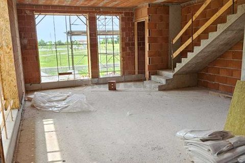 Byhus i Spinea, Venice, Spinea - € 480.000 | Ref: SPIV1530 - foto 1