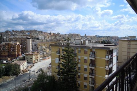 Lejlighed i Caltanissetta, Caltanissetta, Caltanissetta - € 75.000 | Ref: 1448 - foto 3