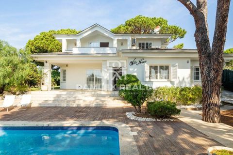 Villa i Lloret De Mar, Gerona, Lloret De Mar - € 749.000 | Ref: 73761 - foto 1
