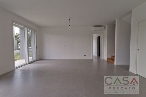 Villa a Cordenons, Pordenone, Cordenons - € 499.000 | Ref: 2099-027 - foto 2