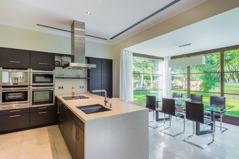 Villa a Marbella, Malaga, Marbella - € 6.300.000 | Ref: DPIe3493 - foto 16