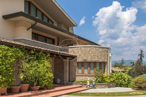 Villa i Arezzo, Arezzo, Arezzo - € 1.500.000 | Ref: DIC.8235 - foto 10