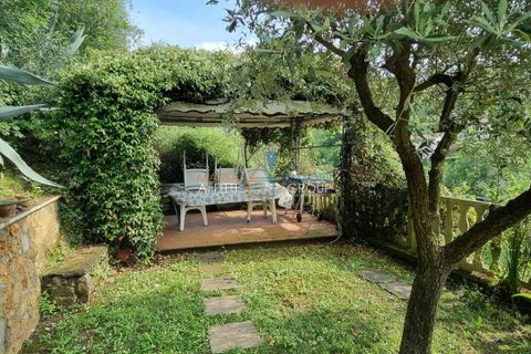 Villa i Carrara, Massa and Carrara, Carrara - € 380.000 | Ref: 2580 - foto 1