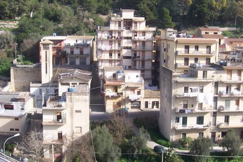 Helårsgrund i Modica, Ragusa, Modica - € 300.000 | Ref: Z 48 - foto 10