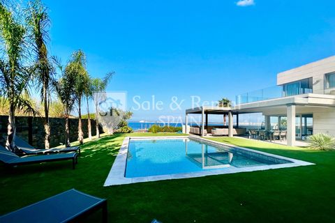 Villa i Roses, Gerona, Roses - € 4.258.000 | Ref: 2237 - foto 1