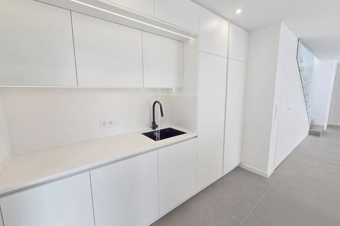 Villa i Almada, Setubal, Almada - € 780.000 | Ref: 15042 - foto 10
