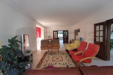 Villa i Aveiro, Aveiro, Aveiro - € 480.000 | Ref: 8398 - foto 1