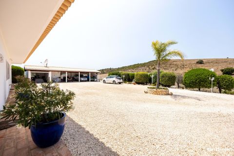 Villa i Bensafrim, Faro, Bensafrim - € 1.150.000 | Ref: V1094 - foto 21