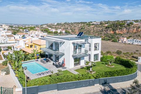 Villa i Albufeira, Faro, Albufeira - € 1.435.000 | Ref: KP1152 - foto 1