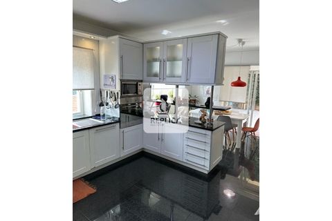 Villa i Maia, Porto, Maia - € 750.000 | Ref: RZ0213-RA - foto 13