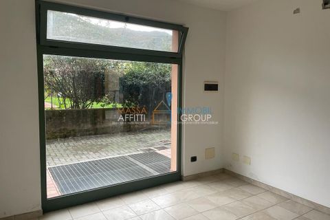 Erhvervsejendom i Massa, Massa and Carrara, Massa - € 80.000 | Ref: 2301 - foto 2