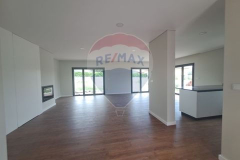 Villa i Arcos de Valdevez, Viana do Castelo, Arcos de Valdevez - € 385.000 | Ref: 1040-83 - foto 6