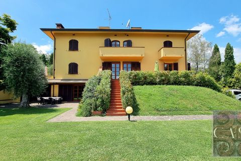 Villa i Lucca, Lucca, Lucca - € 940.000 | Ref: v5816lr-x - foto 1