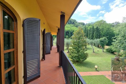Villa i Lucca, Lucca, Lucca - € 940.000 | Ref: v5816lr-x - foto 7