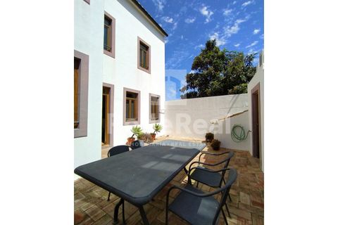 Villa i Estoi, Faro, Estoi - € 750.000 | Ref: 022221966F - foto 1