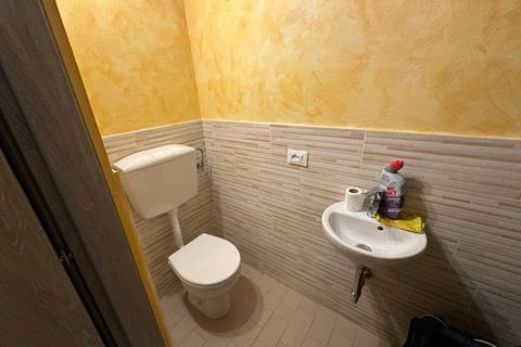 Villa a Carrara, Massa and Carrara, Carrara - € 330.000 | Ref: 107505 - foto 25