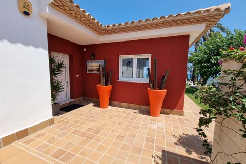Villa a Denia, Alicante, Denia - € 2.300.000 | Ref: ID-33450 - foto 2