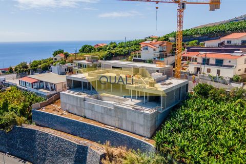 Villa i Calheta, Madeira, Calheta - € 4.100.000 | Ref: Q2236 - foto 1
