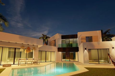 Villa a Estepona, Malaga, Estepona - € 1.312.500 | Ref: R4404973 - foto 13