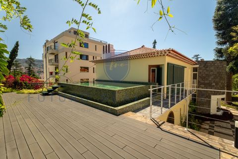 Villa i Se, Madeira, Se - € 3.700.000 | Ref: F86 - foto 1