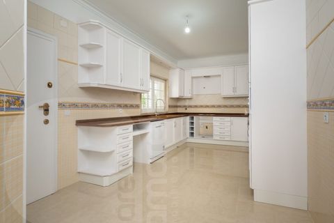 Villa i Corroios, Setubal, Corroios - € 850.000 | Ref: AA-6187 - foto 15