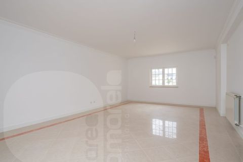 Villa i Corroios, Setubal, Corroios - € 850.000 | Ref: AA-6187 - foto 16