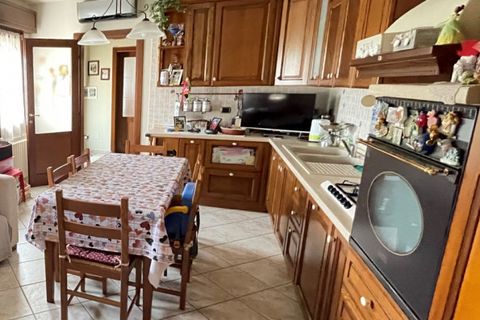 Villa a Suzzara, Mantua, Suzzara - € 250.000 | Ref: 2322 - foto 8